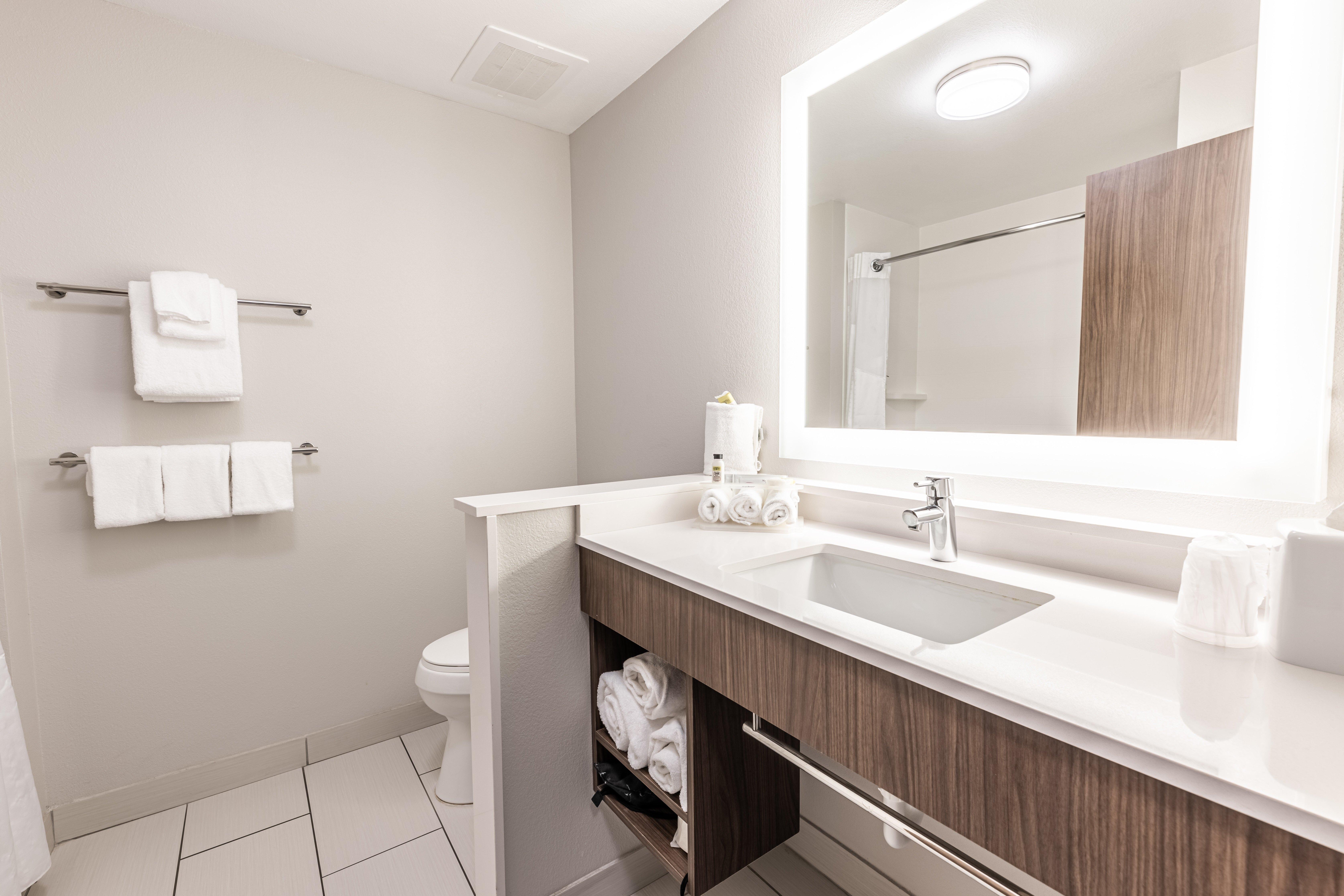 Holiday Inn Express & Suites - Rantoul By Ihg Exterior foto