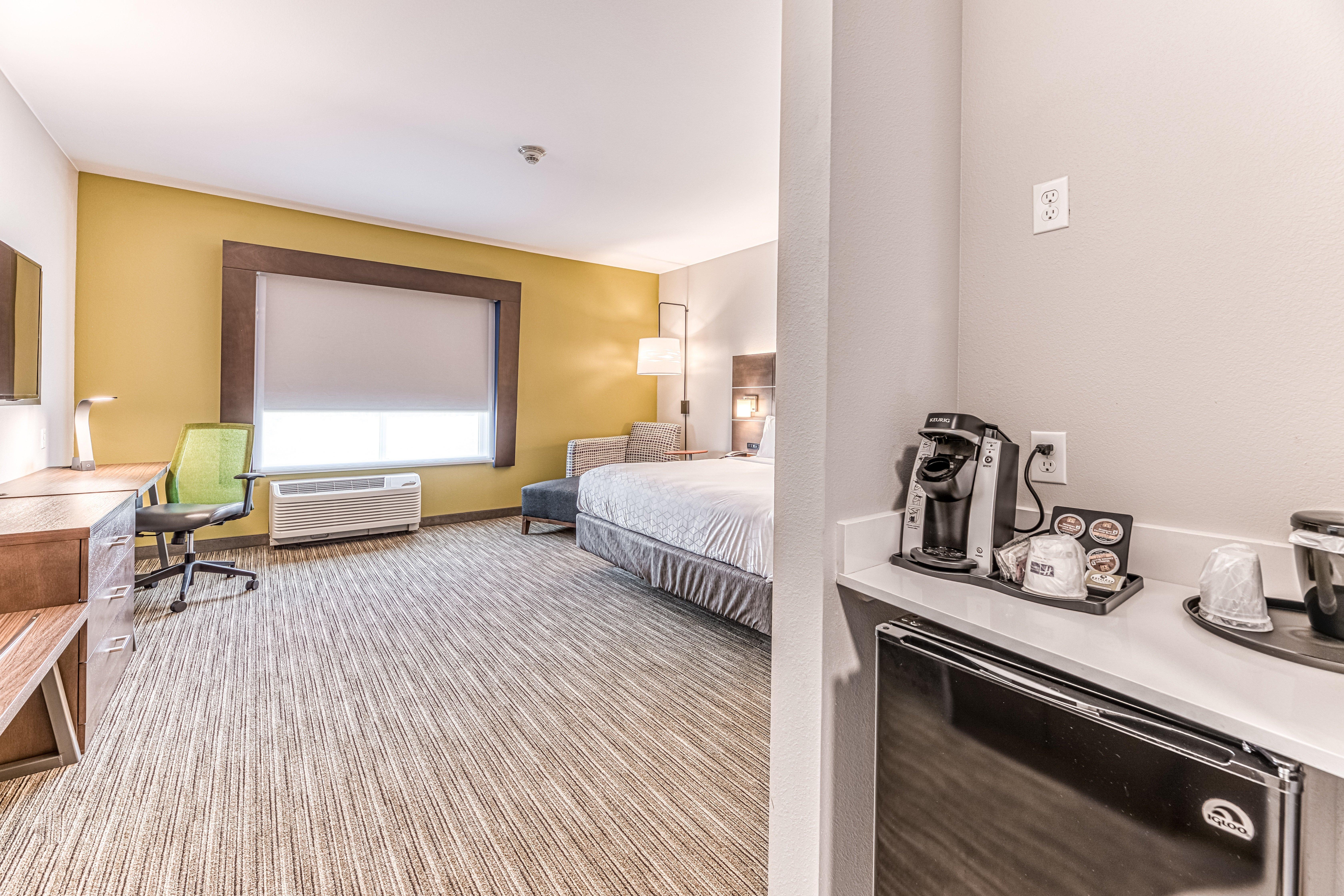 Holiday Inn Express & Suites - Rantoul By Ihg Exterior foto